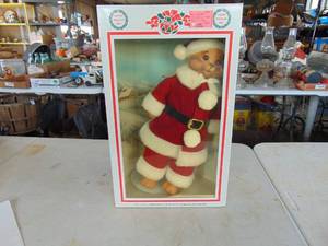 lot 3081 image: NIB Porcelain Xmas Doll