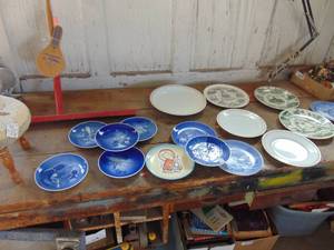 lot 3090 image: Selection of Collector PlatesChina and More