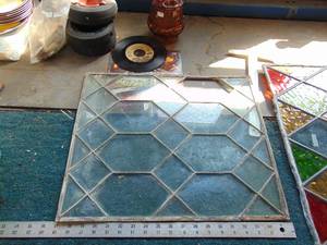 lot 3140 image: Leaded Glass Piece - One Piece Missing