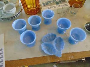lot 3163 image: Blue Stemmed Glasses and Candy Dish - - - (2) glasses have chips