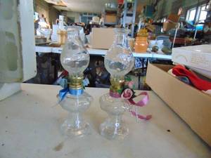 lot 3178 image: Pair of Miniature Oil Lamps