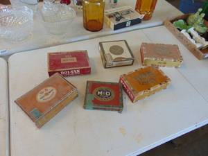 lot 3195 image: Selection of Cigar Boxes