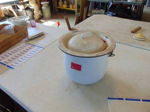 lot 3196 image: Enamel Ware Pot with Lid