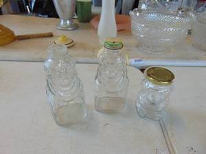 lot 3206 image: 3 Bank Jars - 1 Lid