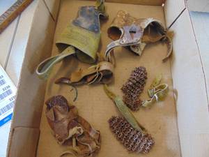 lot 3220 image: Corn Shuckers and more