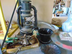 lot 3232 image: Contents of Shelf - Lantern