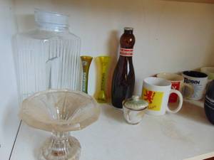 lot 3239 image: Contents of Shelf - Refrigerator Jar