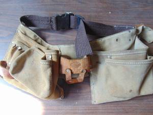 lot 3245 image: Handymans Belt