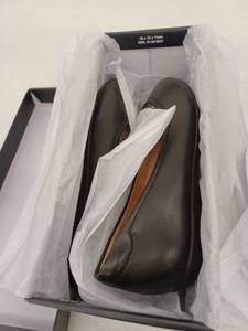 lot 26479 image: Naturalizer Vivienne Flats Womens Shoes, Size 8
