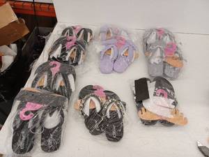 lot 26494 image: Pedi Couture Pedicure Sandals- Lot of 10