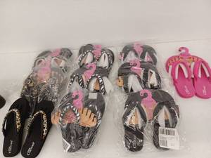 lot 26537 image: Pedi Couture Salon Flip Flops Lot of 10