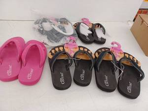 lot 26542 image: Pedi Couture Salon Flip Flops Lot of 5