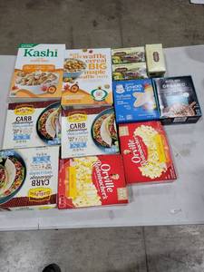 lot 9180 image: Everything in the picture