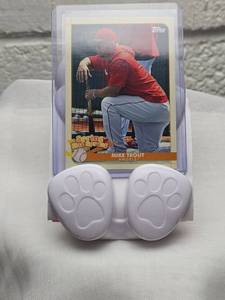 2020 Topps Spring Has Sprung Mike Trout Angels Baseball Card