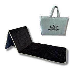 lot 1030 image: Ultra Comfortable Padded Prayer Mat - Womens & Mens Prayer Rug with Back Support - Soft & Thick Prayer Rug - Foldable Muslim Praying Mat Gift for Eid & Ramzan - Green Praying Carpet - Retail $24
