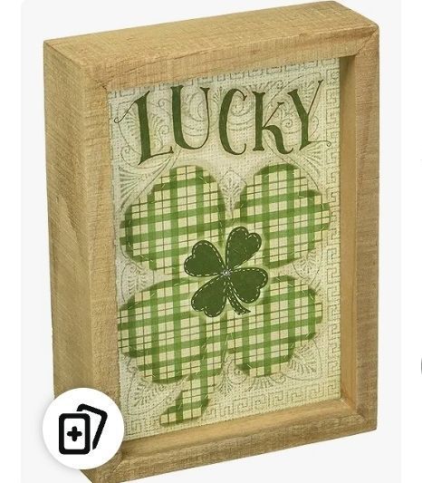 lot 40158 image: Lucky Shamrock Wooden Box Sign - Retail $12