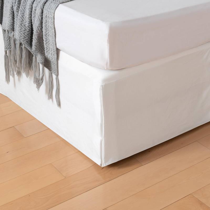 lot 49014 image: Queen Bed Skirt, Grid Plaid Soft Quadruple Pleated Ruffle Bed Skirt, Tailored Dust Ruffle 18 Inch Drop Easy Fit, Machine Washable Grey - Retail $20