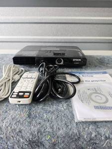 Epson PowerLite 1761W WXGA Projector with Accessories - WORKS - Retail: $299