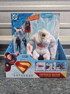 lot 200 image: Superman Fortress of Solitude Battle Set - Retail $25