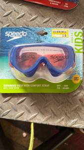 lot 42711 image: Speedo Kids Swim Mask with Comfort Strap