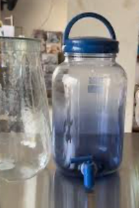 lot 43320 image: Acrylic Beverage Dispenser with Spigot