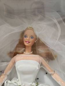 lot 108 image: Blushing Bride Barbie Doll 1999 by Mattel