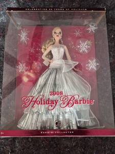 lot 118 image: 2008 Holiday Barbie Collector Doll