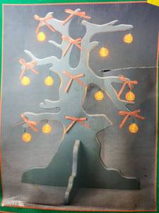 lot 211 image: Halloween Pumpkin Light String Tree Wall Decoration