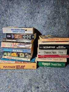 lot 246 image: Mixed Genre Paperback Book Collection - 1970s-80s