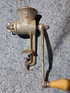 lot 248 image: Universal No. 2 Hand Crank Meat Grinder