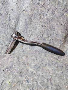 lot 260 image: 12 and 38 Inch Socket Ratchet