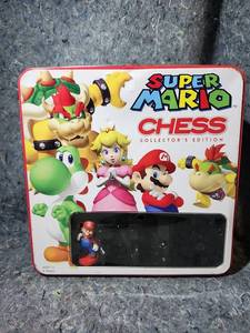 lot 272 image: Super Mario Chess Collectors Edition Game Set - Incomplete