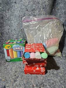 lot 276 image: Crayola Washable Sidewalk Chalk Set - 20 Sticks and More
