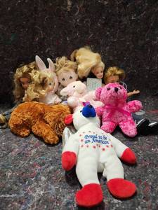 lot 316 image: Mixed Doll and Plush Toy Collection