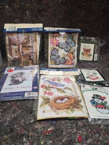 lot 405 image: Cross Stitch Pattern Collection - Holiday and Nature Designs