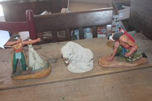 lot 3622 image: Native American Figurines