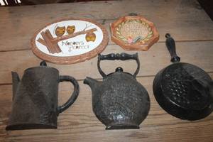 lot 3658 image: Vintage Wall Dcor