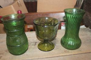 lot 3670 image: Vtg. Green Glass Vases and Candy Dish