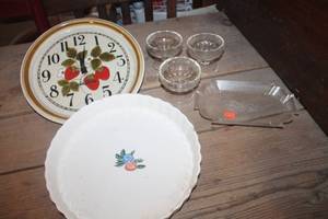 lot 3678 image: Vtg. Kitchen Clock untested & More
