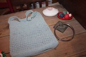 lot 3687 image: Vtg. Dresser Trinket Dish and More