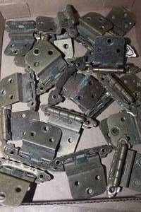 lot 3695 image: Flat of Vtg. Metal Hinges