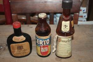 lot 3698 image: Vintage Glass Bottles