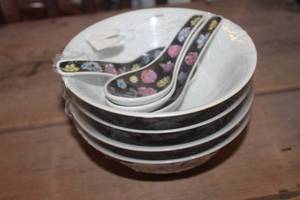 lot 3705 image: NIP Pho Bowls and Spoons