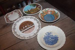 lot 3709 image: Vtg. Dcor Dishes & More