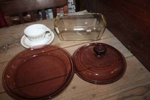 lot 3713 image: Pyrex, Corning Ware and More Dishes