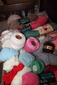 lot 3725 image: Large Flat of Yarn and More