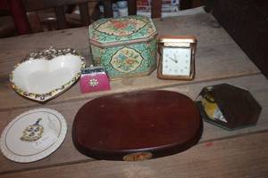 lot 3729 image: Vtg. Travel Clock, Tin and More