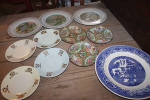 lot 3738 image: Vintage Plates
