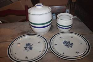 lot 3744 image: Vtg. Canisters and Plates