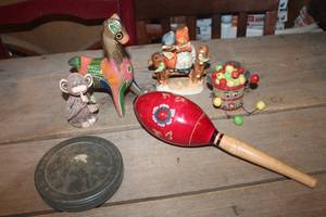 lot 3746 image: Vintage Figurines and More